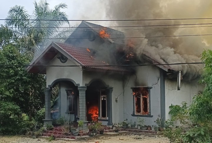 Rumah Warga di Minas Timur Terbakar, Penghulu Pastikan Tak Ada Korban Jiwa