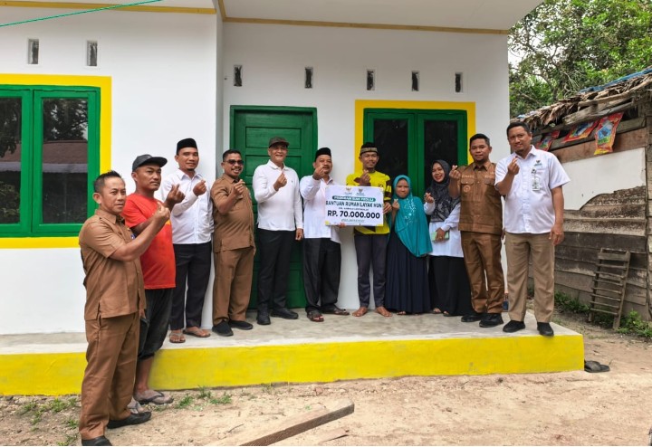 BAZNAS Provinsi Riau Salurkan Bantuan Rumah Layak Huni di Kampung Rantau Panjang