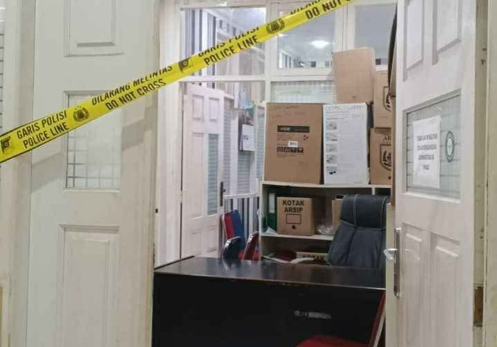 Polda Riau Geledah Kantor BPKAD Rohil, Dalami Dugaan Korupsi Proyek Jembatan Air Hitam Rp33 Miliar