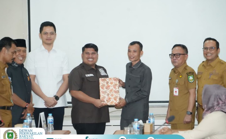 Penyerahan KUA-PPAS APBD TA 2027 Tepat Waktu, DPRD Apresiasi Pemkab Bengkalis