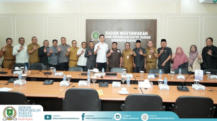 Penyerahan KUA-PPAS APBD TA 2027 Tepat Waktu, DPRD Apresiasi Pemkab Bengkalis 