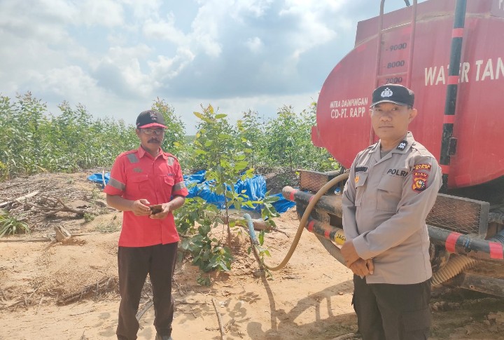 Polsek Sungai Mandau Berkoordinasi dengan PT. RAPP Estate Mandau untuk Pengisian Embung Air
