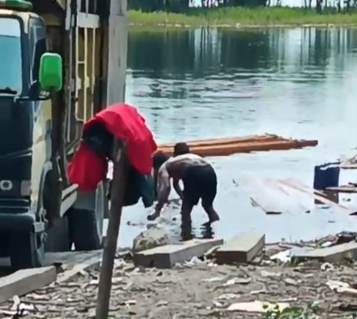 Diduga Illegal Logging Masih Beroperasi di Sungai Mandau, Warga Minta APH Usut Aktor dan Pengurus