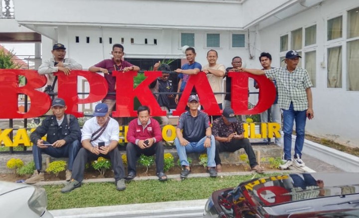 Puluhan Wartawan Soroti Dana Publikasi Rp850 Juta, BPKAD Rohil Diminta Buka-bukaan